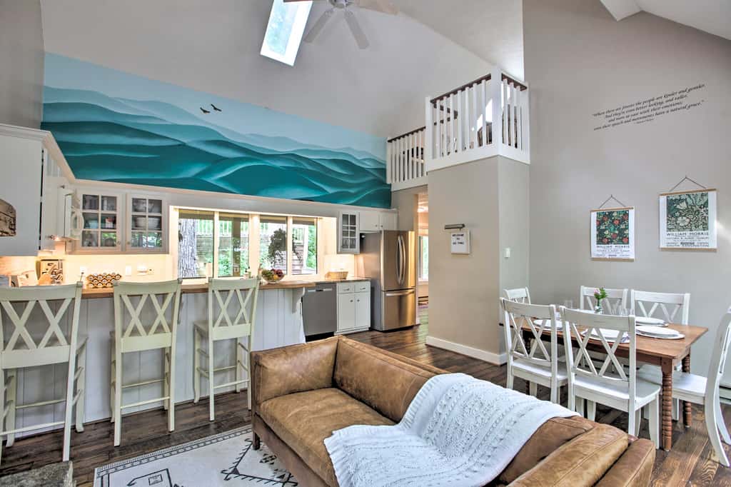 Wintergreen Resort Home w/ 2 Decks + Ski Access!