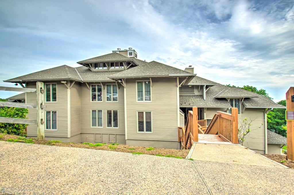 Idyllic Wintergreen Condo w/ Resort Amenities