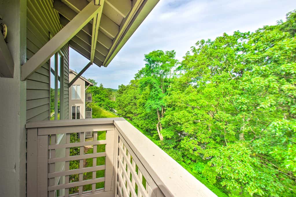 Idyllic Wintergreen Condo w/ Resort Amenities