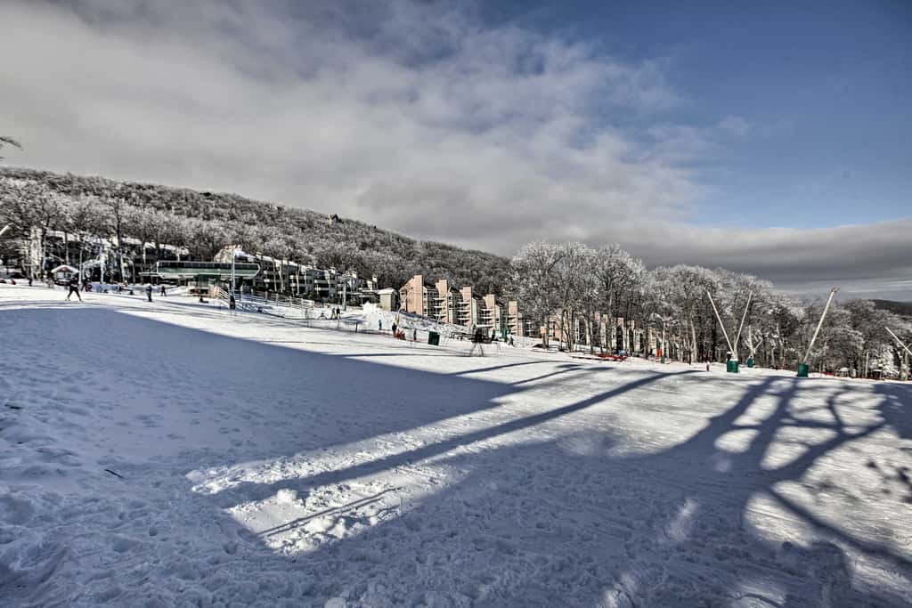 Idyllic Wintergreen Condo w/ Resort Amenities