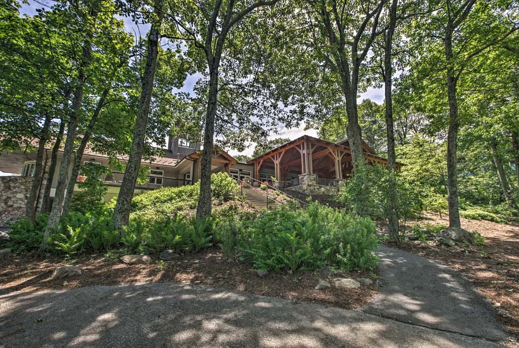 Idyllic Wintergreen Condo w/ Resort Amenities