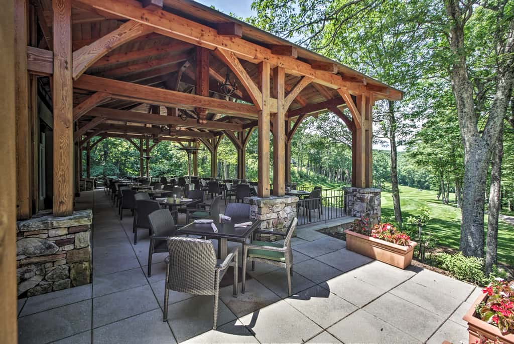 Idyllic Wintergreen Condo w/ Resort Amenities