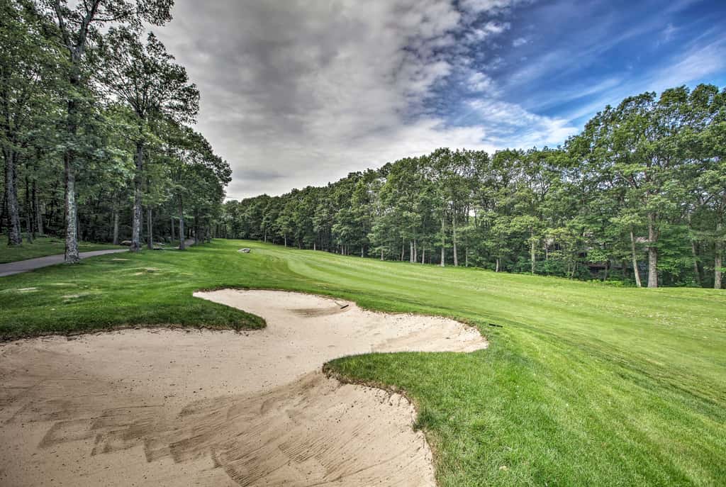 Idyllic Wintergreen Condo w/ Resort Amenities