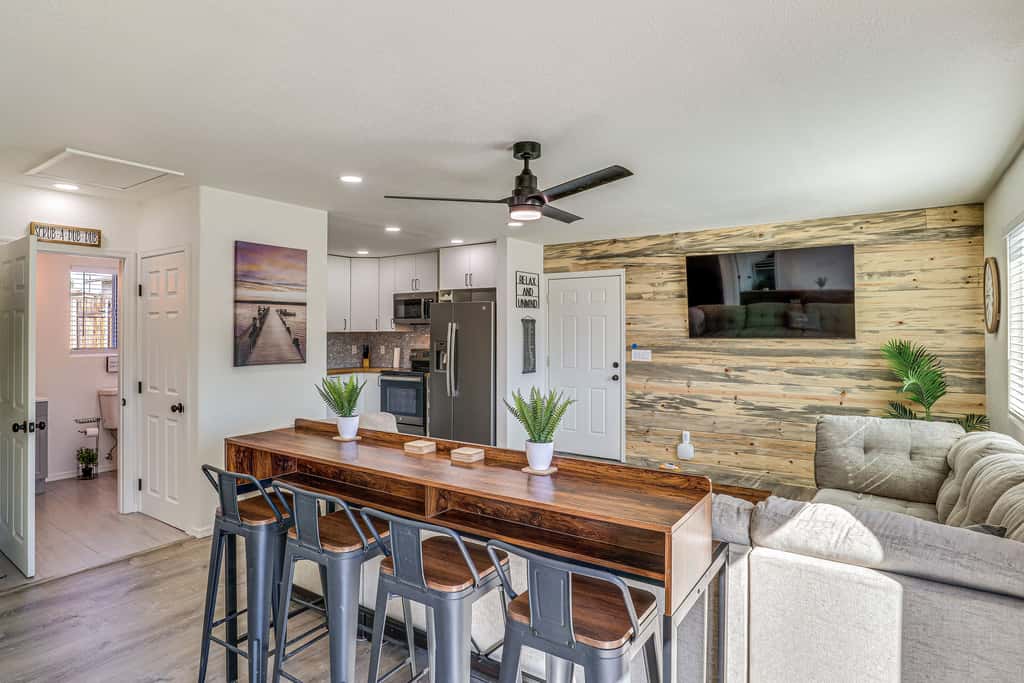 Charming Kingman Casita < 1 Mi to Route 66!