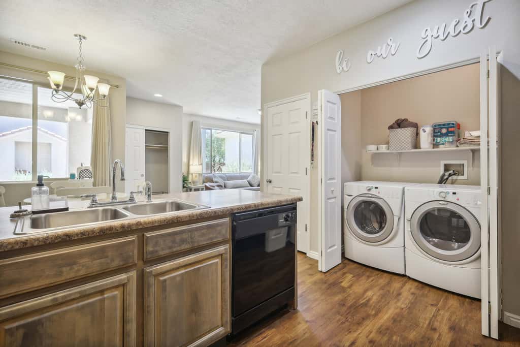 Extended-Stay Mesquite Condo w/ Pool Access!