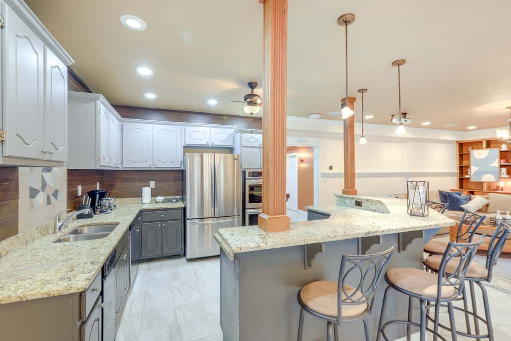 Spacious Stockbridge Manor: Pool Table, 2 Kitchens