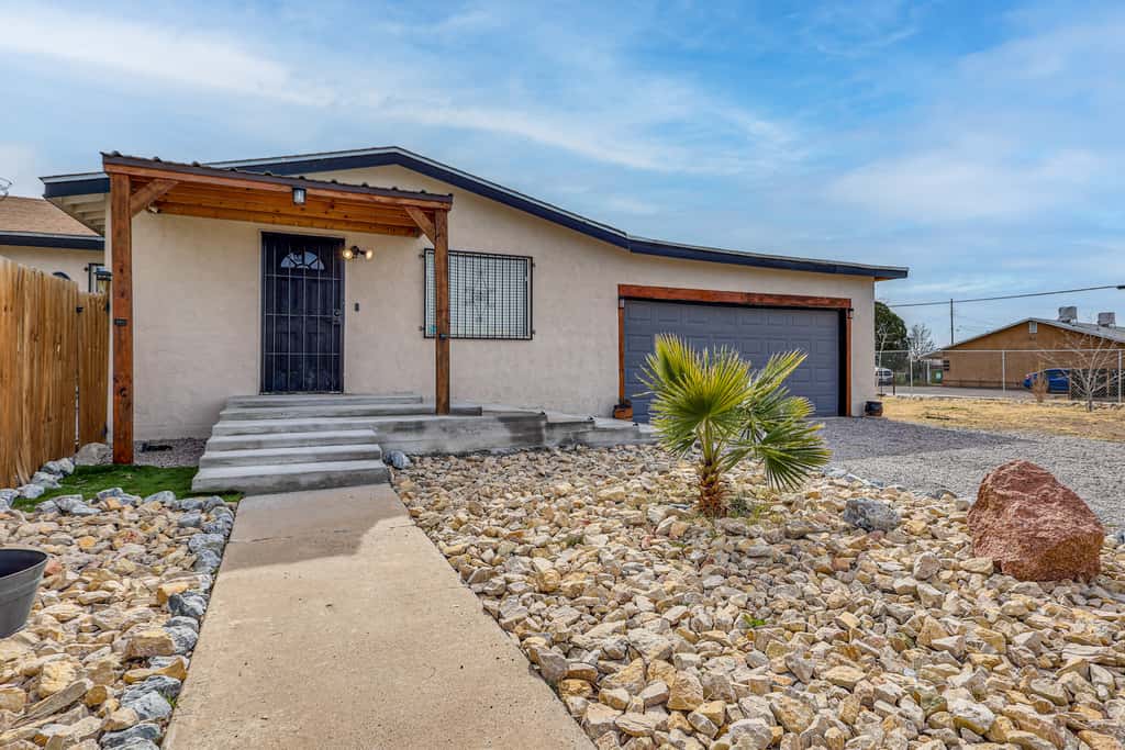 Fully Renovated, Near NMSU! Convenient Family Home