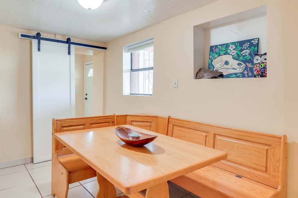 Walk Downtown: Authentic Adobe Home in Las Cruces!
