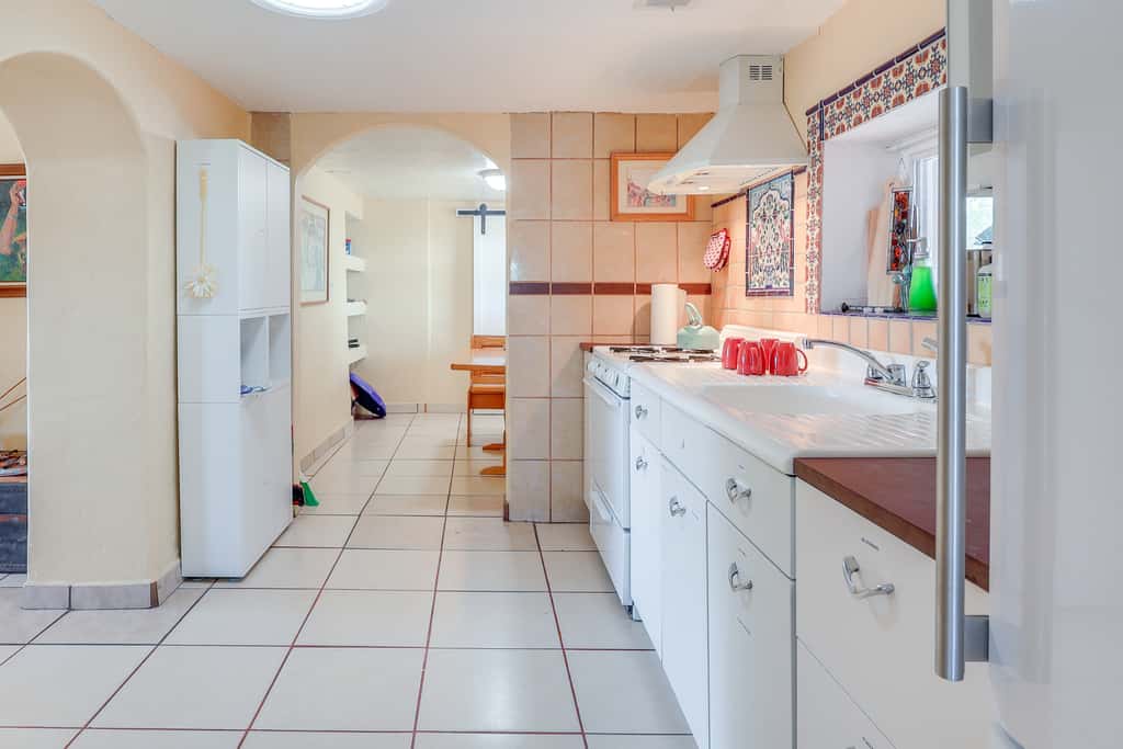 Walk Downtown: Authentic Adobe Home in Las Cruces!