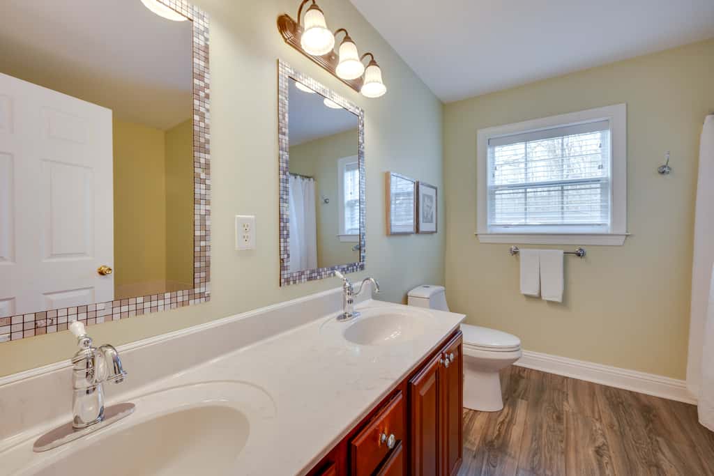Spacious Mooresville Home w/ Lake Norman View!