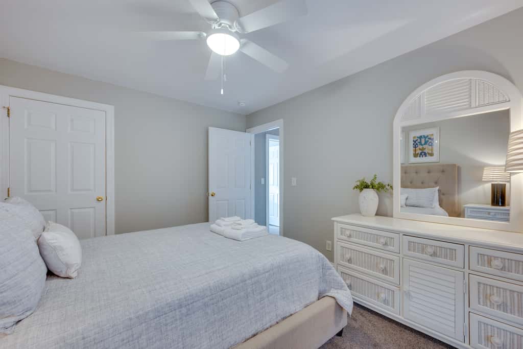Spacious Mooresville Home w/ Lake Norman View!