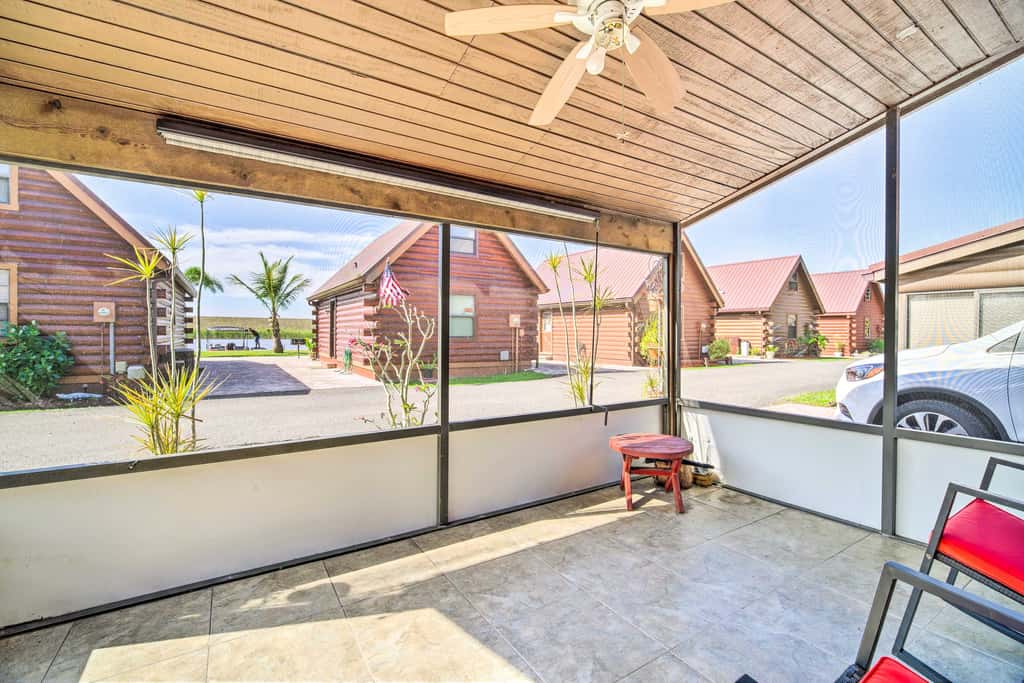 Okeechobee Cabin in Waterfront Community w/ Dock!