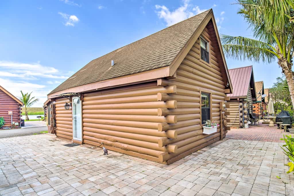 Okeechobee Cabin in Waterfront Community w/ Dock!