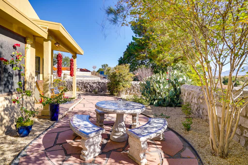 Las Cruces Vacation Rental with Mountain Views!