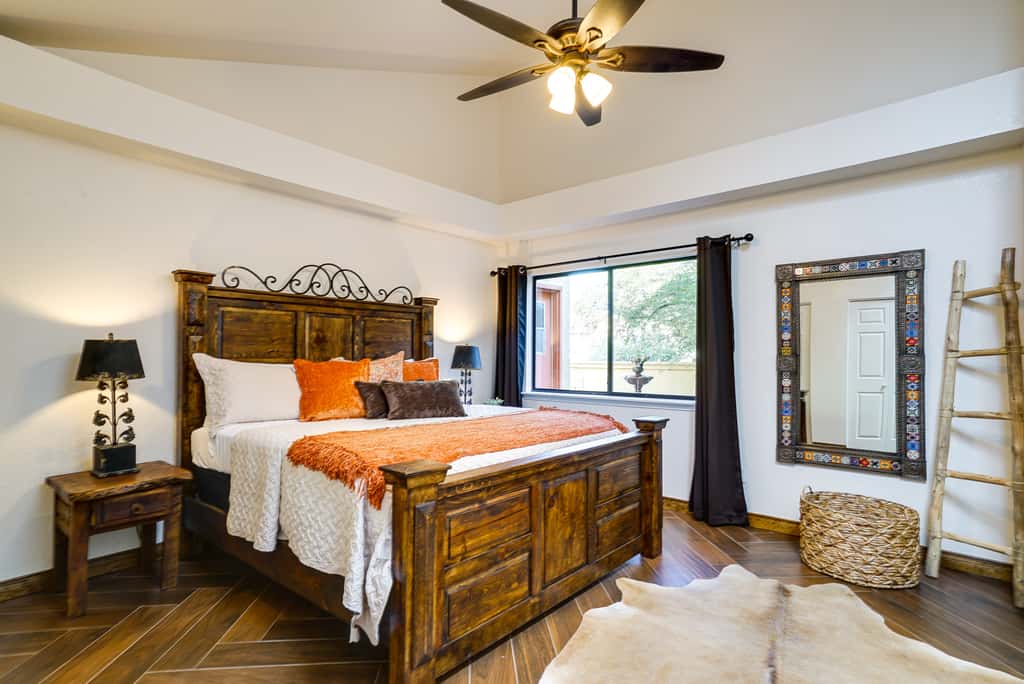 Las Cruces Vacation Rental with Mountain Views!