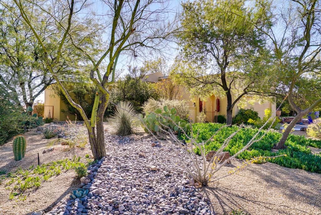 Las Cruces Vacation Rental with Mountain Views!