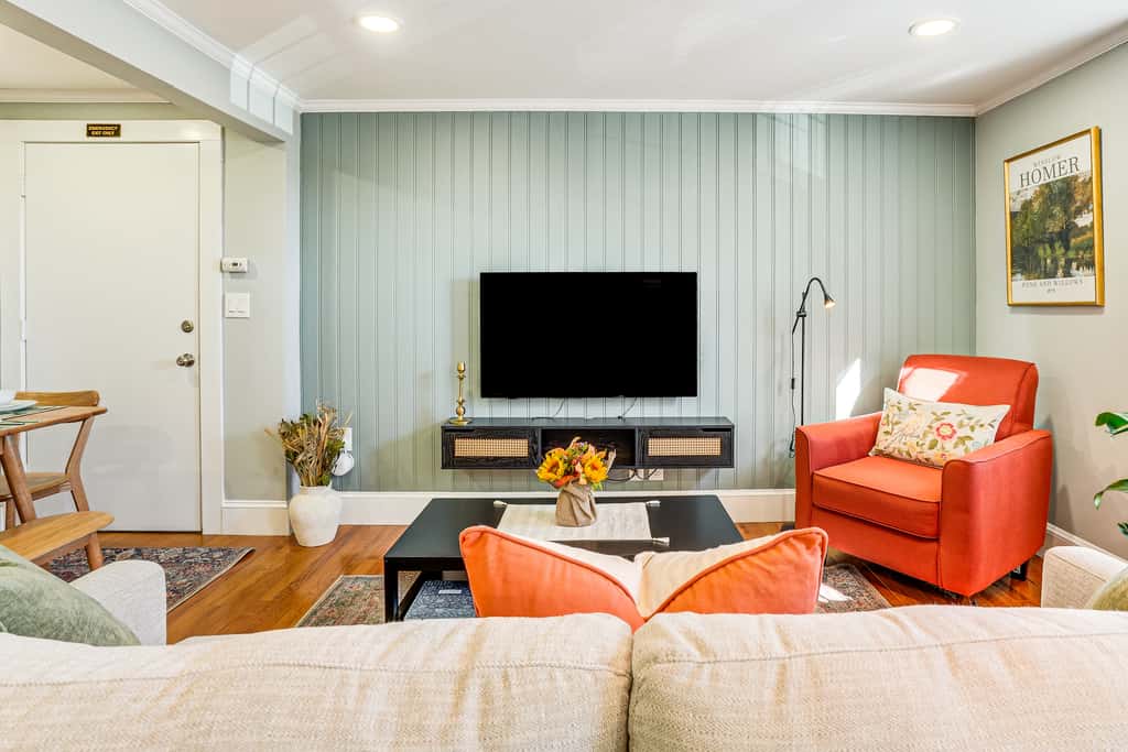 Walk to Constitution Beach: Mid-Century Boston Gem