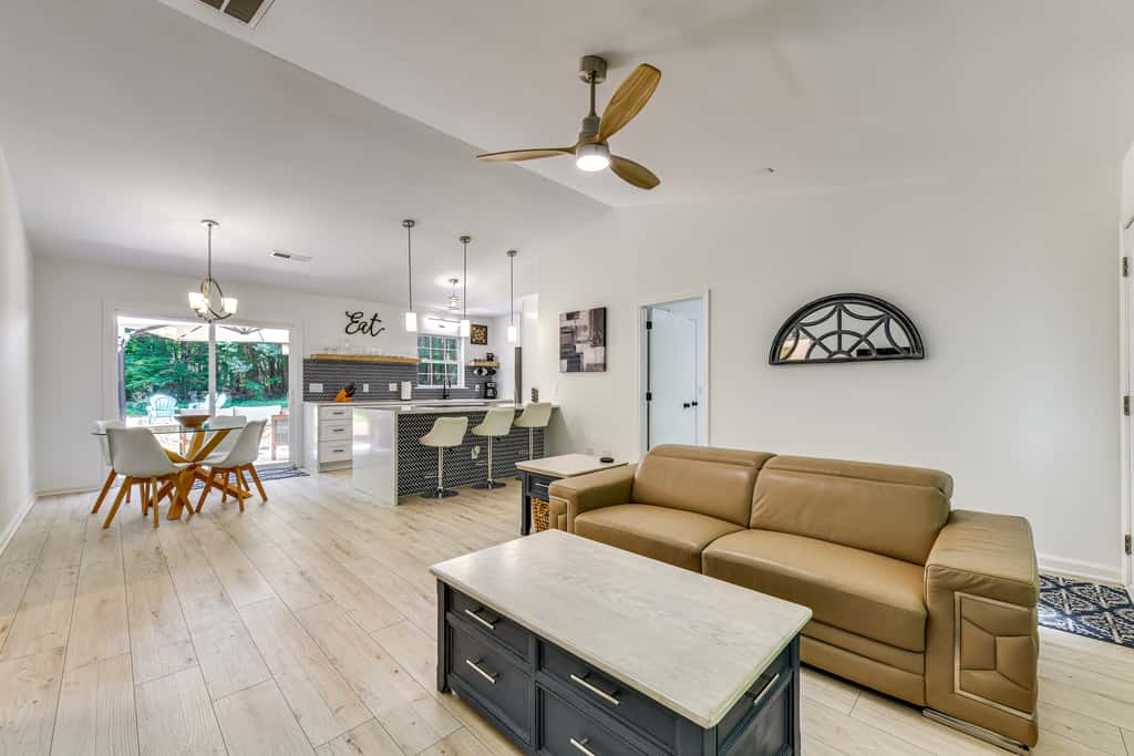 Mooresville Retreat w/ Patio, 1 Mi to Lake Norman!