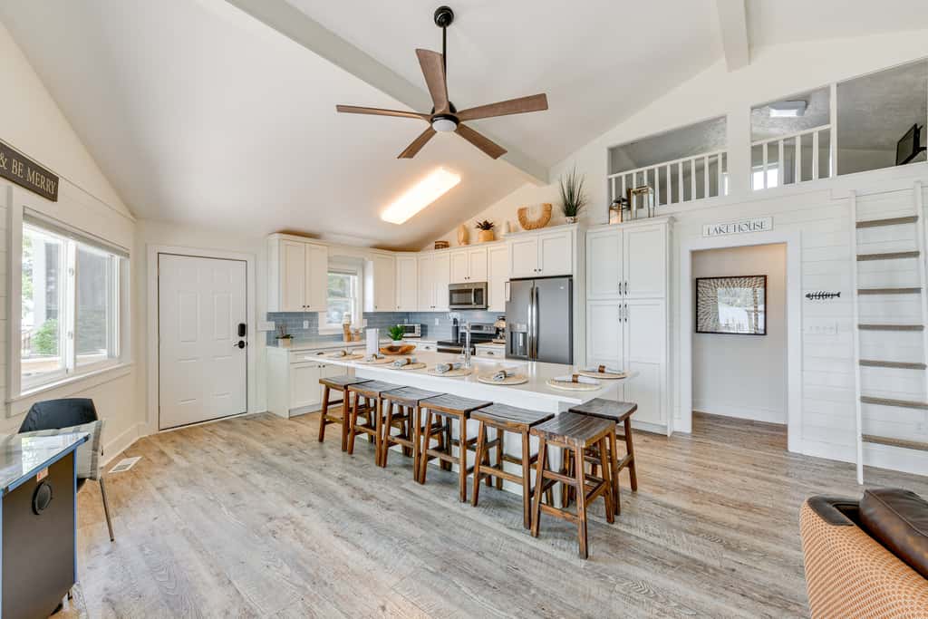 Pet-Friendly Lake Norman Home with Boat Dock!