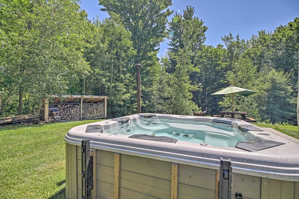 4 Mi to Sugarbush Resort: Waitsfield Retreat