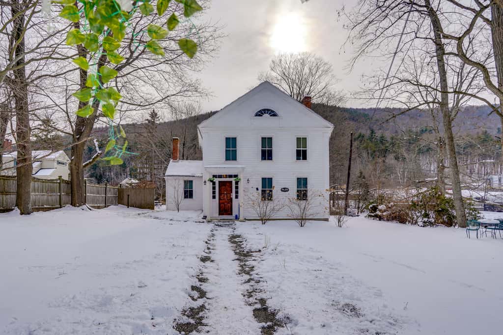Historic Family Retreat on the AT & Housatonic!