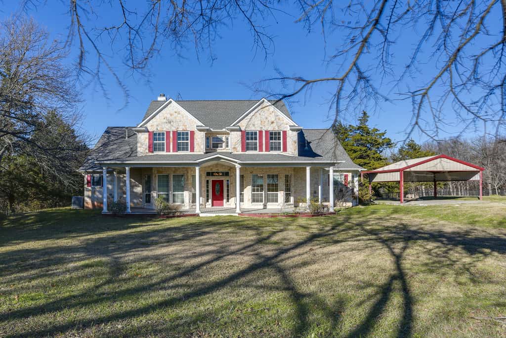 Serene 50-Acre Nature Retreat Near Melissa & Anna