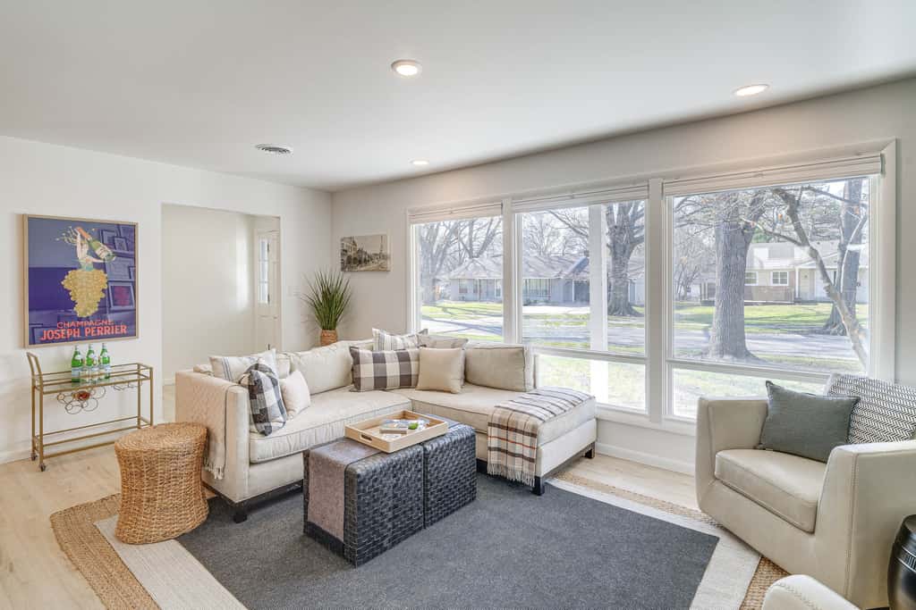 Overland Park Home Near Dtwn w/ Easy Hwy Access