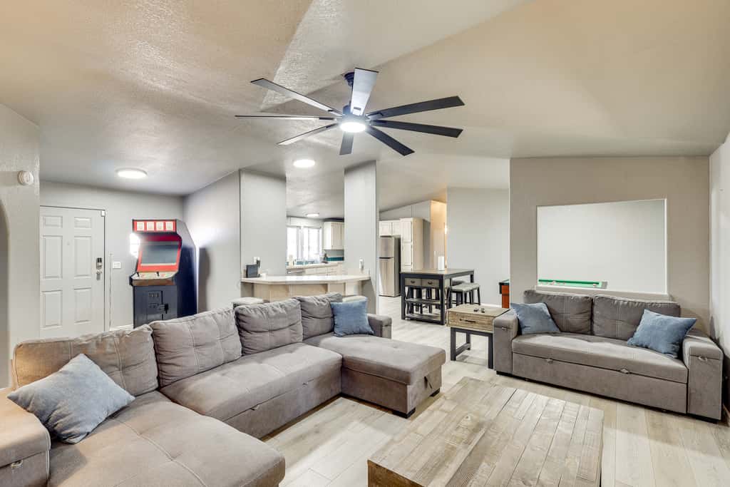 Golf, Fish & Unwind! Group Getaway in Fort Mohave