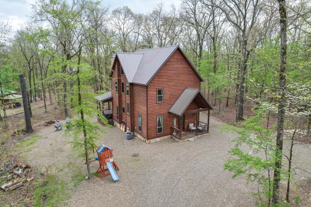 Hot Tub & Fire Pit: Spacious Broken Bow Cabin