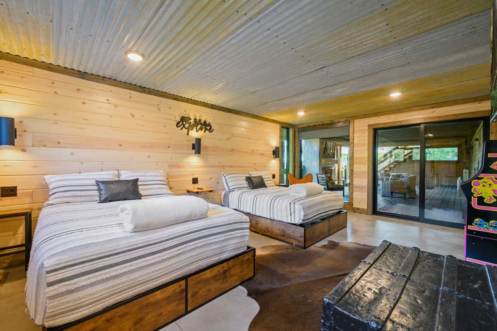 Secluded Creekside Cabin w/ Hot Tub & Fire Pit!