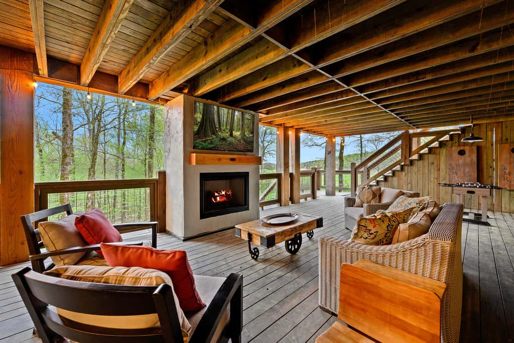 Secluded Creekside Cabin w/ Hot Tub & Fire Pit!