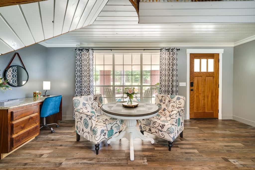 Broken Bow Vacation Rental w/ Pool & Hot Tub!