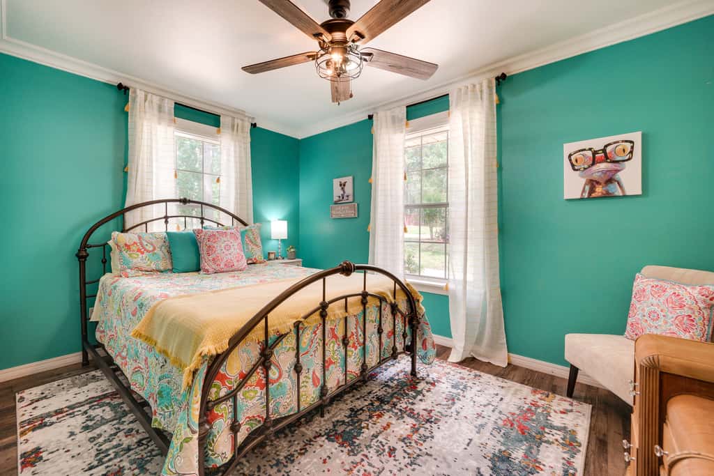 Broken Bow Vacation Rental w/ Pool & Hot Tub!