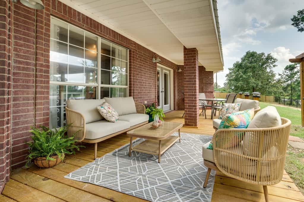 Broken Bow Vacation Rental w/ Pool & Hot Tub!