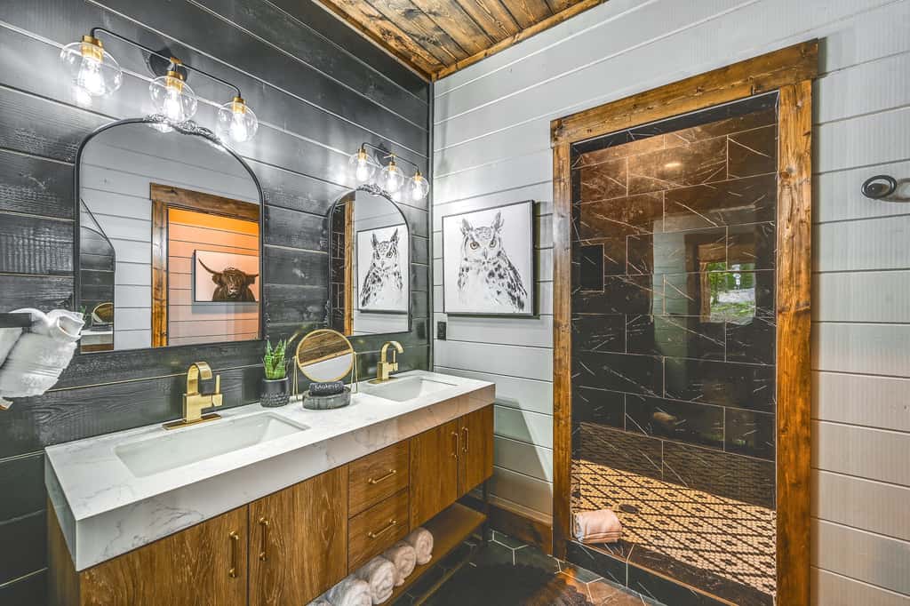 Luxe Broken Bow Vacation Rental: Hot Tub & Pets OK