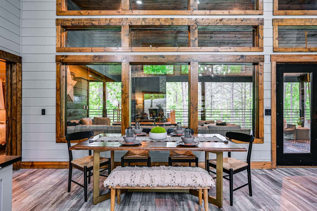 Luxe Broken Bow Vacation Rental: Hot Tub & Pets OK