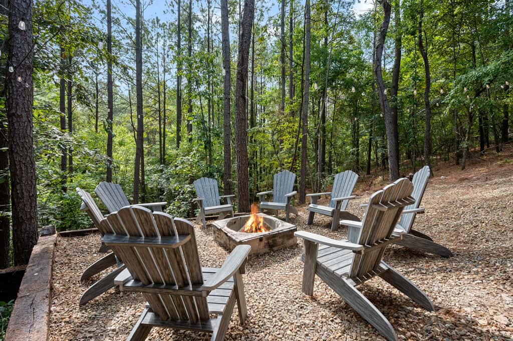 Luxe Broken Bow Vacation Rental: Hot Tub & Pets OK