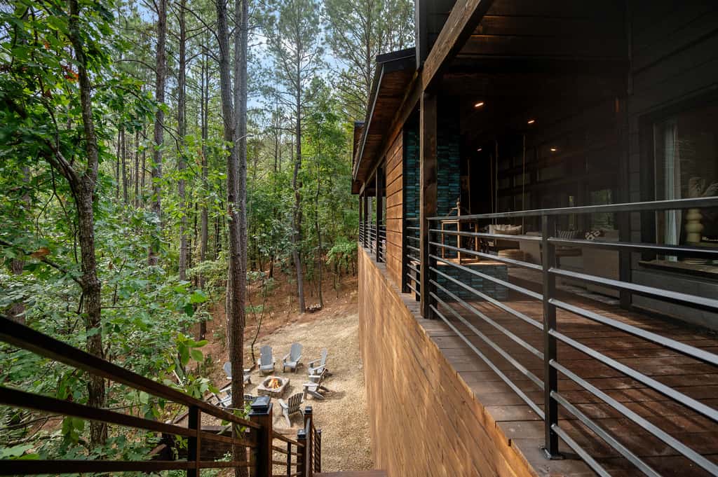 Luxe Broken Bow Vacation Rental: Hot Tub & Pets OK