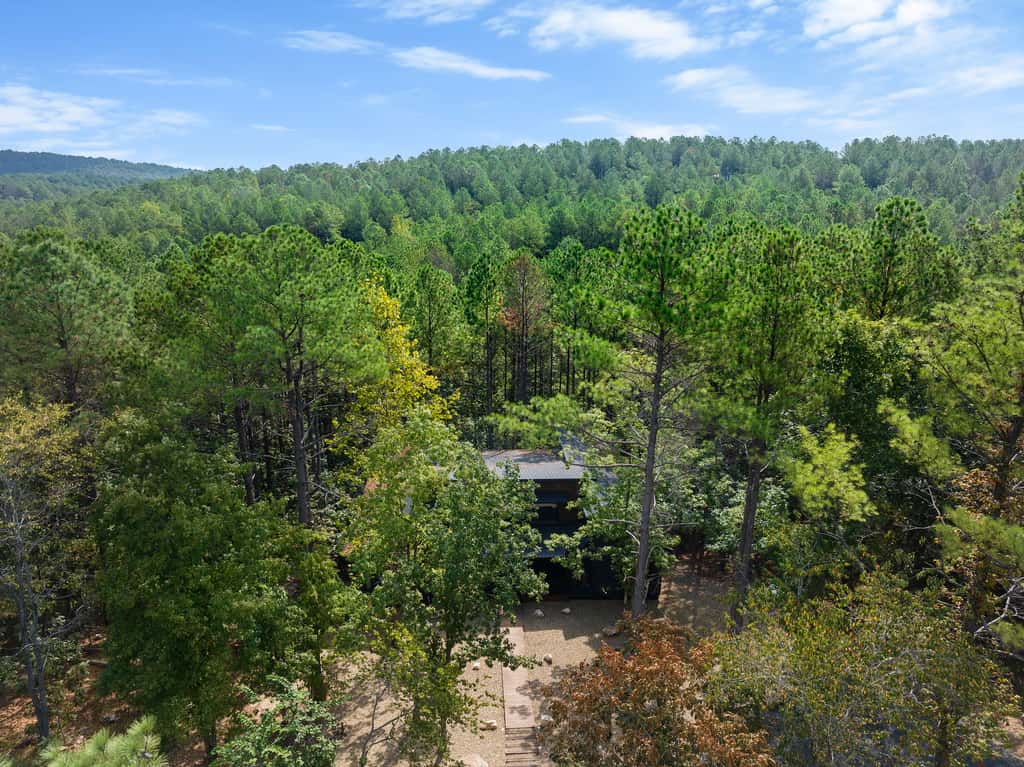 Luxe Broken Bow Vacation Rental: Hot Tub & Pets OK