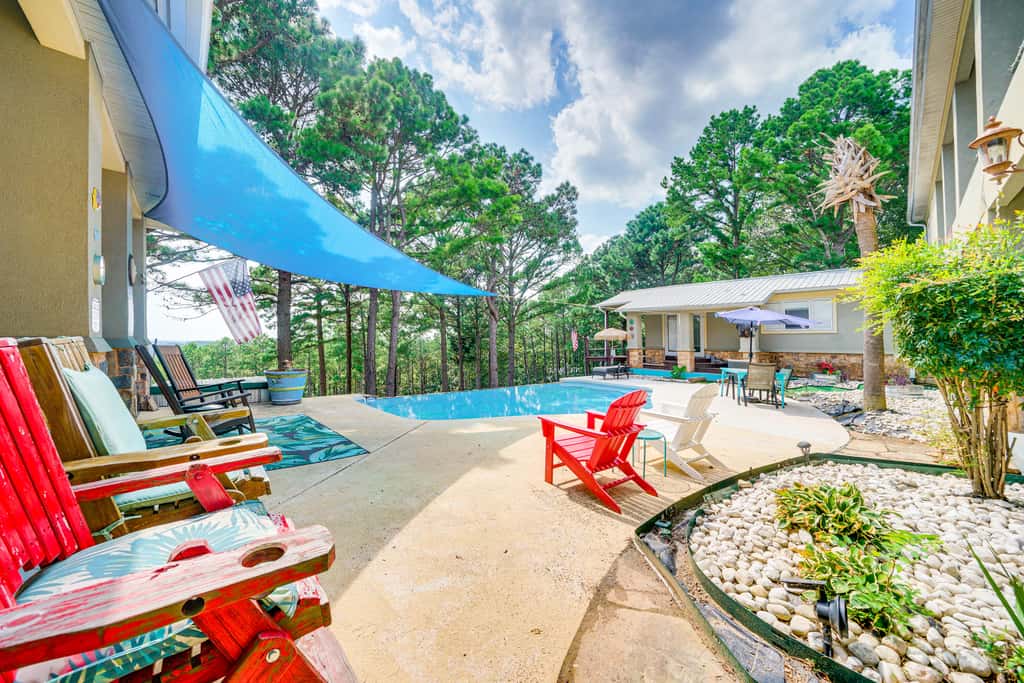 Broken Bow Escape w/ Mountain Views & Pool Access!