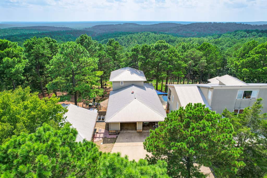 Broken Bow Escape w/ Mountain Views & Pool Access!