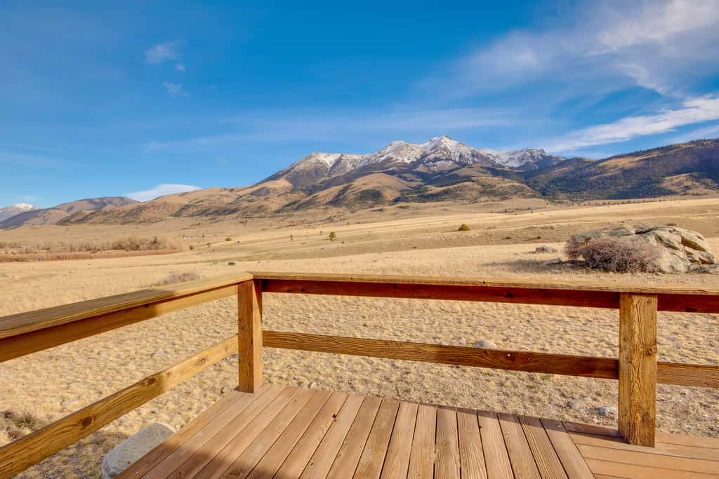 Yellowstone Lodge w/ Game Room & Panoramic Views