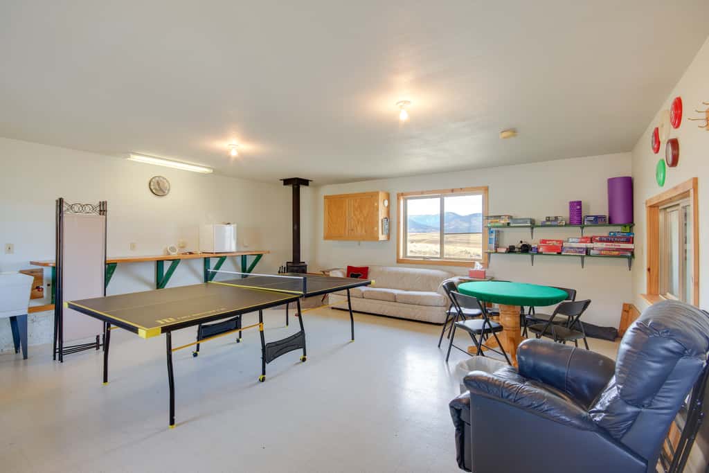 Yellowstone Lodge w/ Game Room & Panoramic Views