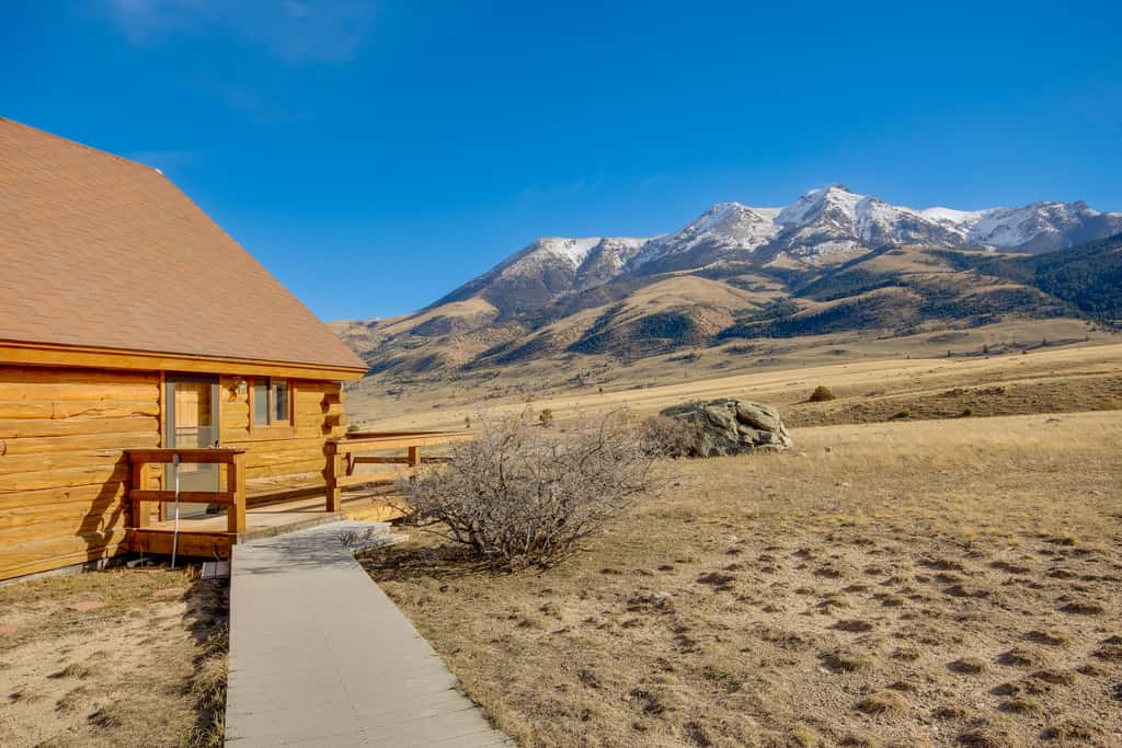 Yellowstone Lodge w/ Game Room & Panoramic Views