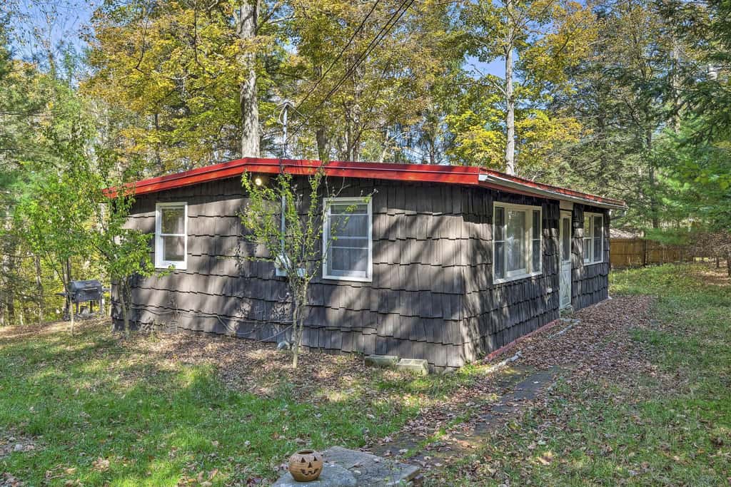 Catskill Mtn Home w/ Deck ~ 1 Miles to Zoom Flume!