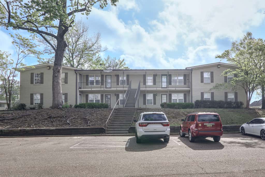 Keep Rebel Weekends Moving at Park Condominiums
