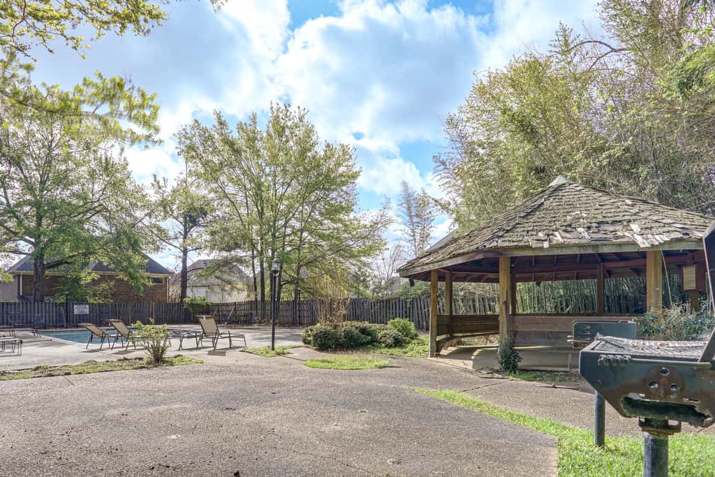 Keep Rebel Weekends Moving at Park Condominiums