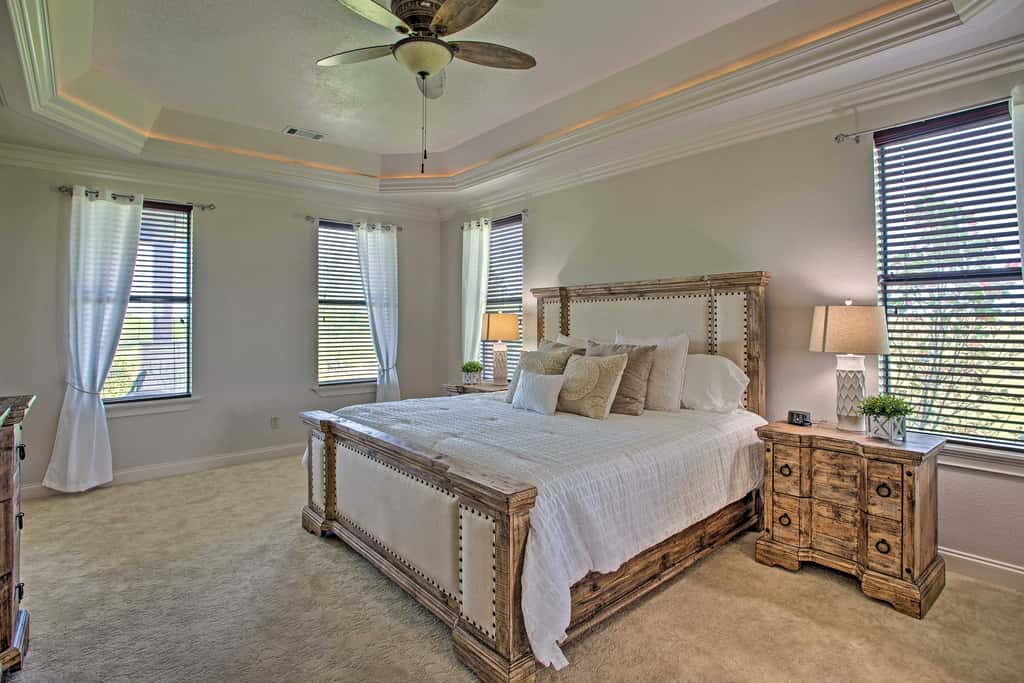 Home w/ Game Room & Fireplace: 14 Mi to McKinney!
