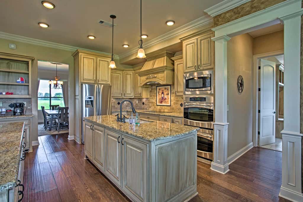 Home w/ Game Room & Fireplace: 14 Mi to McKinney!