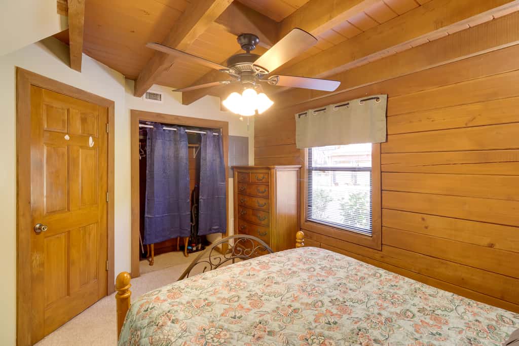 Boat, Fish & Swim: Lakefront Cabin in Okeechobee!